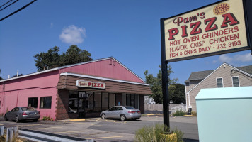 Pam's Pizza food