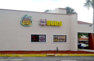 Larry's Giant Subs outside