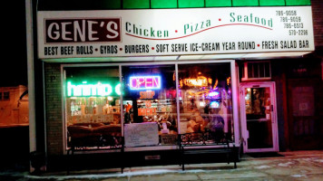 Gene's Chicken And Pizza And Seafood inside