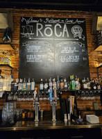 Roca In Des Mo food