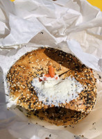 Izzy's Brooklyn Bagels food