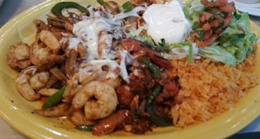 Dos Reales Mexican food