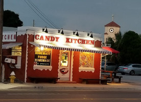 Candy Kitchen inside