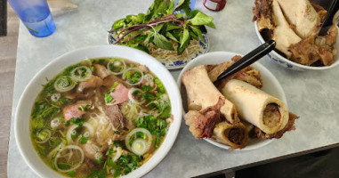 Pho Phuong Nine food