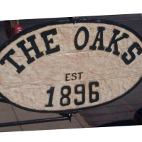 The Oaks Tavern outside