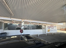 Buddy's Drive In outside