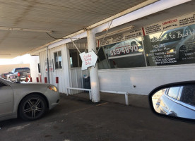 Buddy's Drive In outside