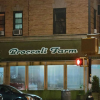 Broccoli Farm Deli outside