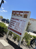 In-n-out Burger outside