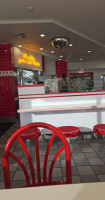 In-n-out Burger inside