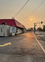 Dairy Queen outside