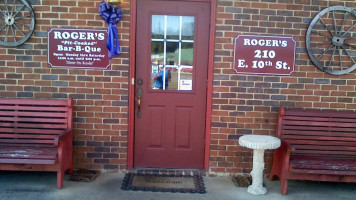 Rogers Pit-cooked -b-que outside