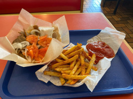 Niko's Gyros inside