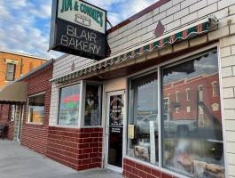 Jim And Connie's Blair Bakery outside