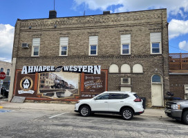 Ahnapee Brewery, Algoma food