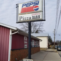 The Pizza Barn outside