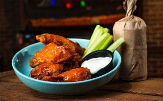 Rusty Bucket And Tavern food