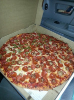 Ange's Pizza outside