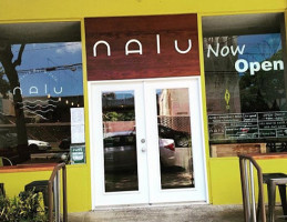 Nalu Health Cafe outside