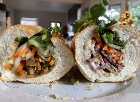 Lan Huê Sandwich And Bakery food