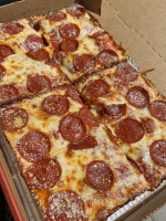 Jet's Pizza food