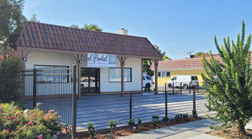 El Portal Cocina Mariscos outside