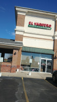 El Vaquero outside