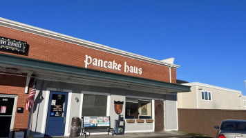 Pancake Haus outside