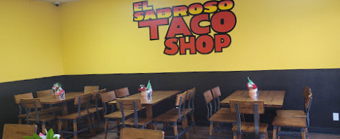 El Sabroso Taco Shop outside