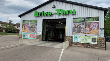 Brew And Brews Drive Thru And Pizza outside