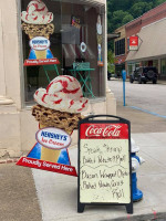 Momma Payne's Diner outside