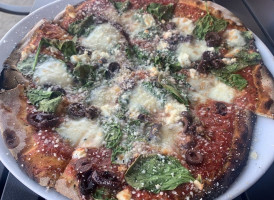 Amato's Wood Fired Pizza food