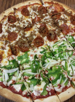 Fracasso's Village Pizza food