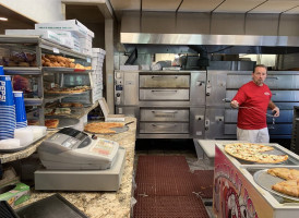 Carlo's Pizza Oven Of Holbrook food