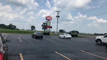 Dairy Queen outside