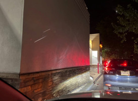 Good Times Burgers Frozen Custard outside