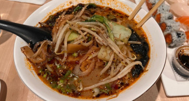 Tiger Belly Noodle food