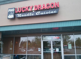 Pho Lucky Dragon food