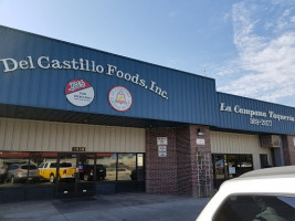 La Campana Taqueria outside