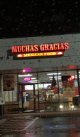 Muchas Gracias Mexican Food outside