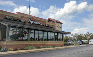 Applebee's outside