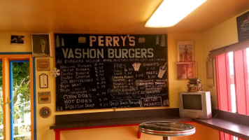 Perry's Vashon Burgers inside