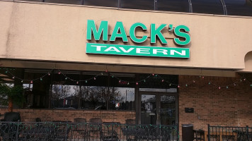 Mack's Tavern Bar & Grill food