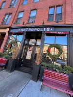 Metropolis Cafe outside