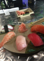 Trapper's Sushi Kent Station food