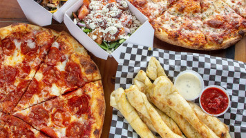 Sparky's Pizza: Portland Lombard food