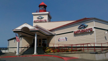 Anthony's Homeport Everett inside