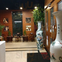 Yao Restaurant And Bar inside