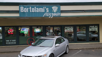 Bortolami's Pizzeria outside