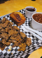 Cedar River Bbq food